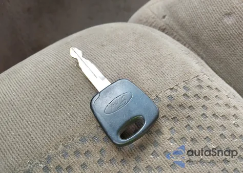 2001 Ford F-150 King Ranch Edition/Lariat/Xlt z USA, uszkodzony, nr VIN 1FTRW08W71KE66447